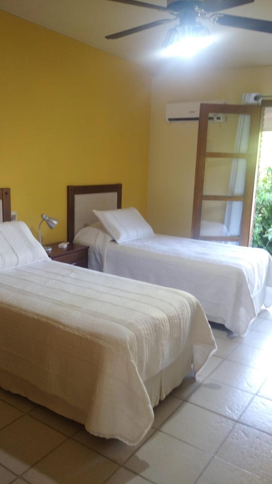 La Casona Del Lago Balneario Ipora Esterno foto