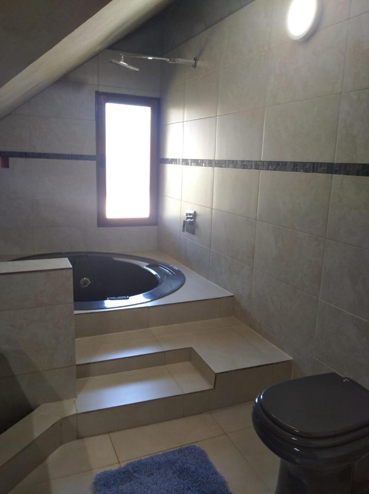 La Casona Del Lago Balneario Ipora Esterno foto